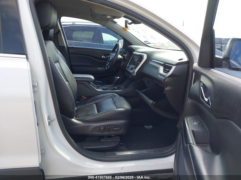 2017 GMC ACADIA VIN: 1GKKNMLS4HZ124685