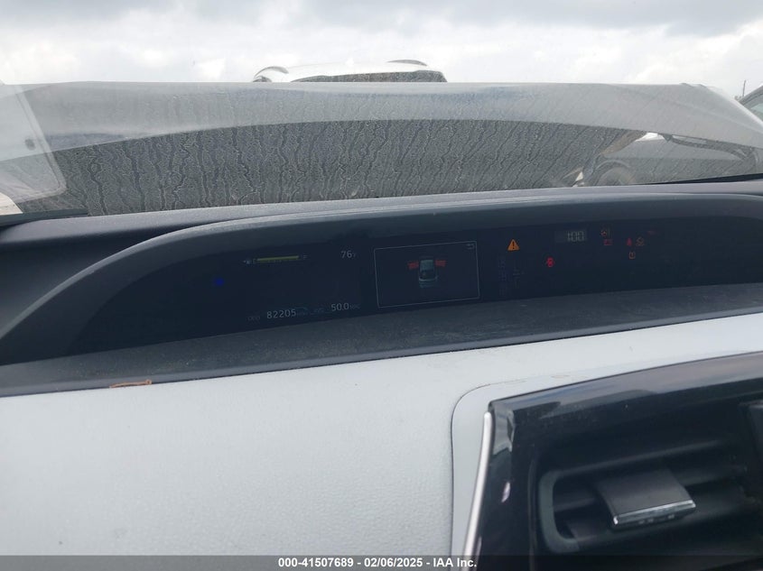 2017 TOYOTA PRIUS VIN: JTDKBRFU2H3052287