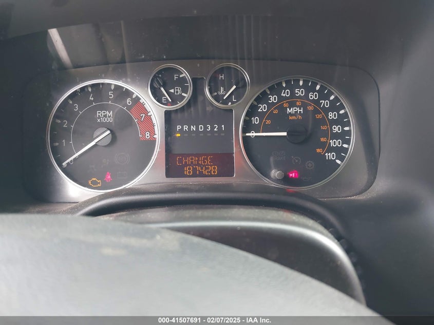 2007 HUMMER H3 SUV VIN: 5GTDN13E078129036