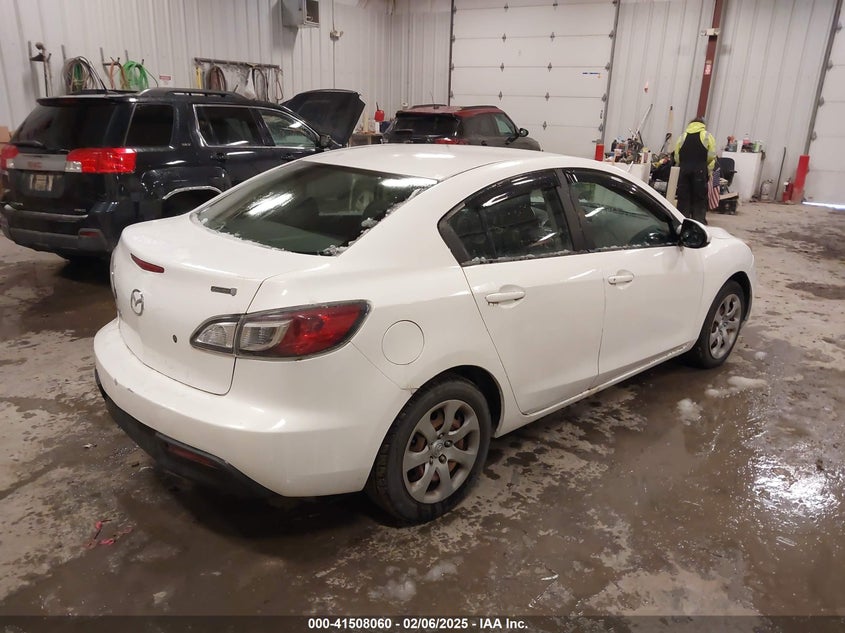 2011 MAZDA 3 VIN: JM1BL1UF5B1380714