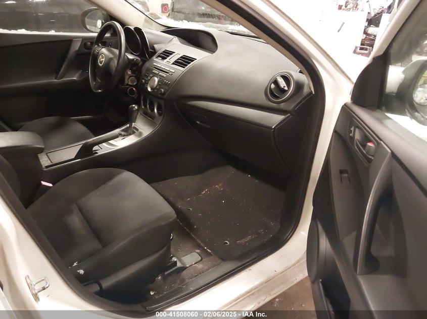 2011 MAZDA 3 VIN: JM1BL1UF5B1380714