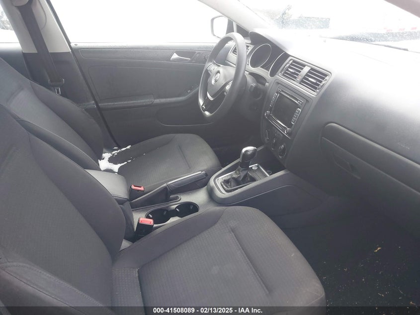 2015 VOLKSWAGEN JETTA VIN: 3VW2K7AJ0FM298653