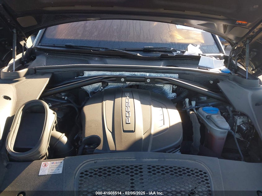 2017 PORSCHE MACAN VIN: WP1AA2A50HLB05251