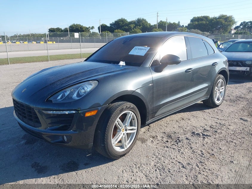 2017 PORSCHE MACAN VIN: WP1AA2A50HLB05251