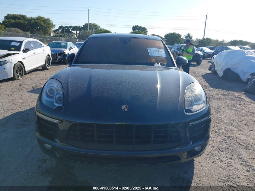 2017 PORSCHE MACAN VIN: WP1AA2A50HLB05251