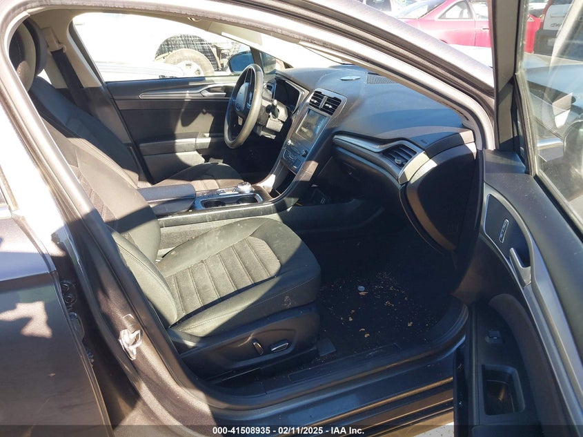 2019 FORD FUSION HYBRID VIN: 3FA6P0LU0KR278393