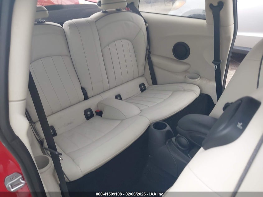 2016 MINI HARDTOP VIN: WMWXP5C50G3B14054