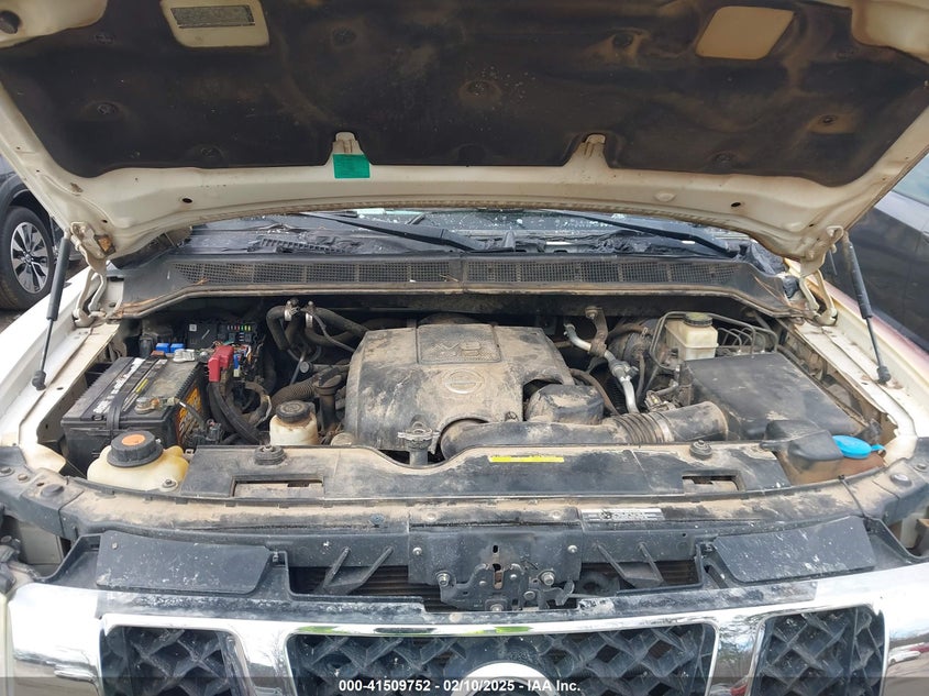 2015 NISSAN TITAN SV - 1N6AA0CHXFN500758