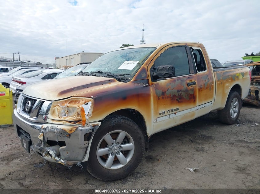 2015 NISSAN TITAN SV - 1N6AA0CHXFN500758
