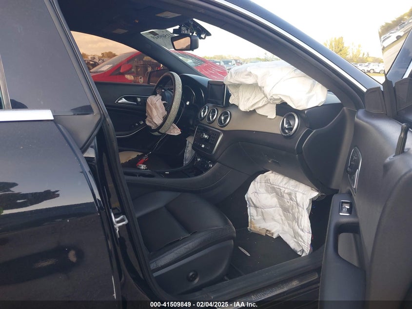 2014 MERCEDES-BENZ CLA 250 VIN: WDDSJ4GB9EN102515