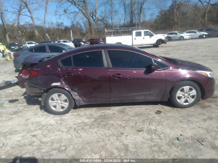 2017 KIA FORTE LX - 3KPFK4A72HE046438