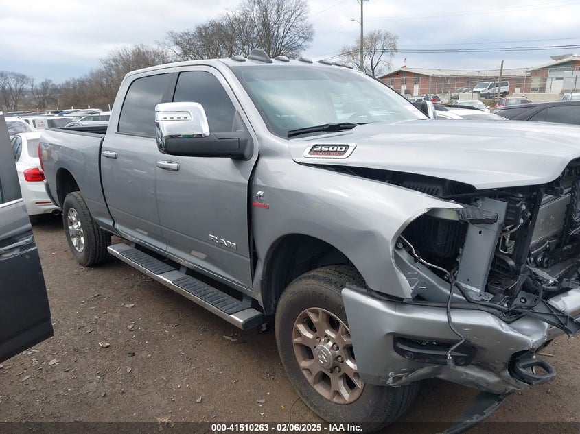 RAM 2500 LARAMIE 4X4 6 4 BOX
