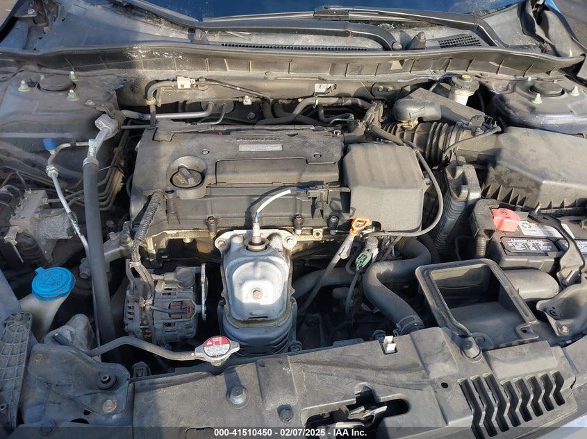 2016 HONDA ACCORD VIN: 1HGCR2F38GA218452
