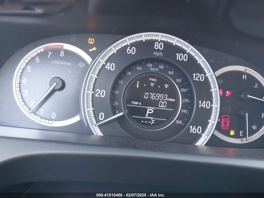 2016 HONDA ACCORD VIN: 1HGCR2F38GA218452