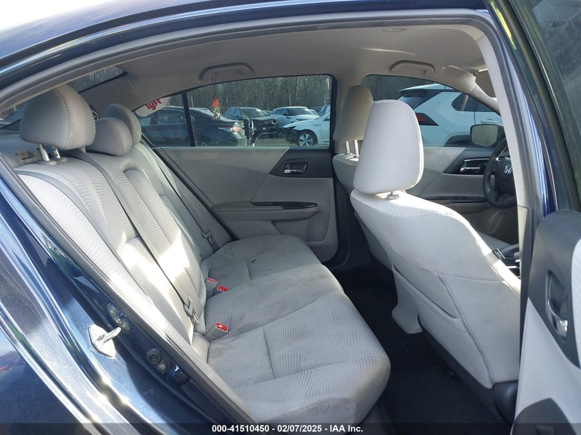 2016 HONDA ACCORD VIN: 1HGCR2F38GA218452