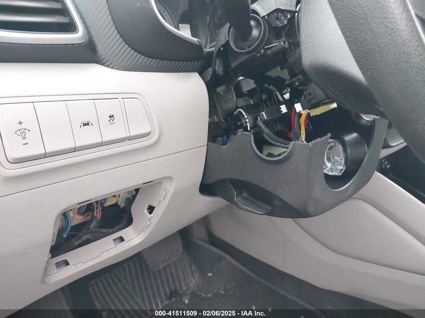 2019 HYUNDAI TUCSON SE - KM8J23A42KU947615