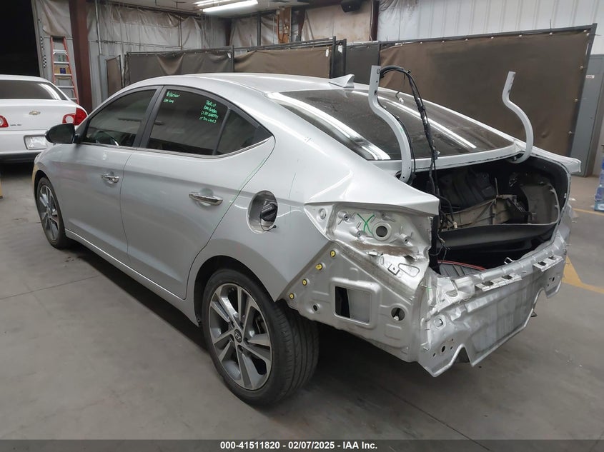 2017 HYUNDAI ELANTRA VIN: KMHD84LF3HU104984