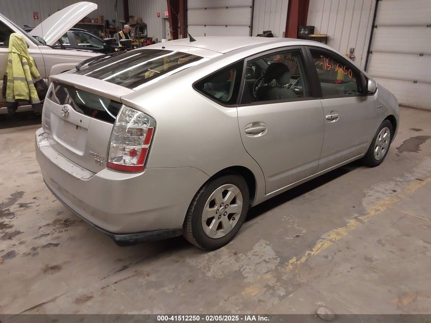 2006 TOYOTA PRIUS VIN: JTDKB20U167058460