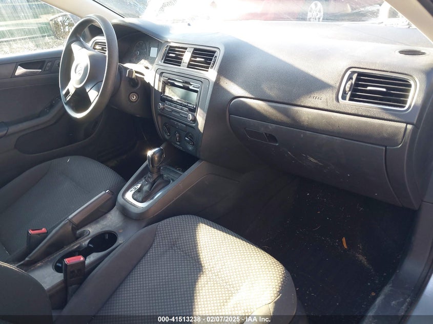 2013 VOLKSWAGEN JETTA VIN: 3VW2K7AJ1DM221531