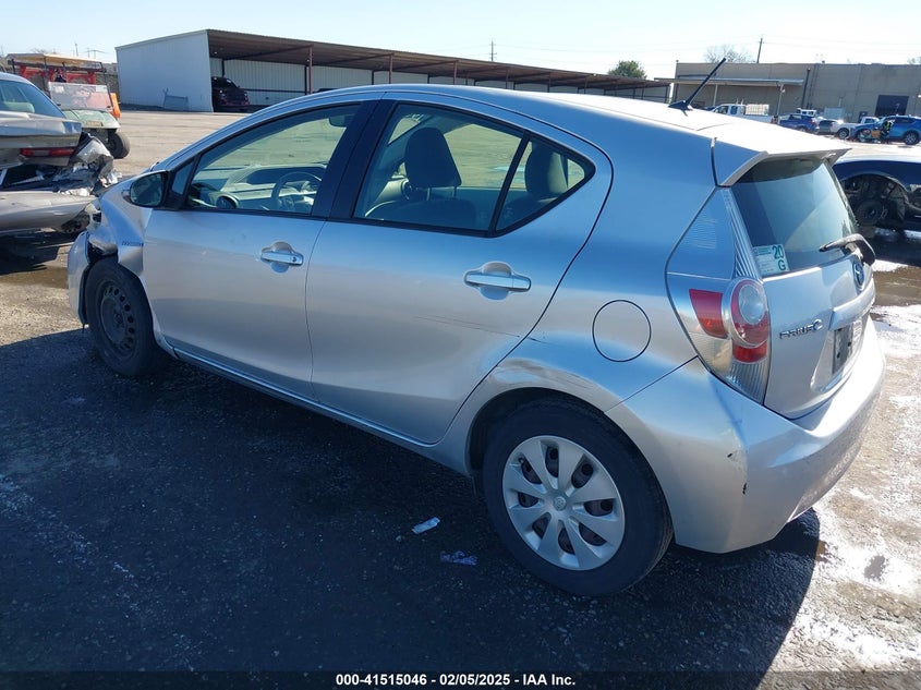 Vin: jtdkdtb3xd1554720, lot: 42005713, toyota prius c two 20133