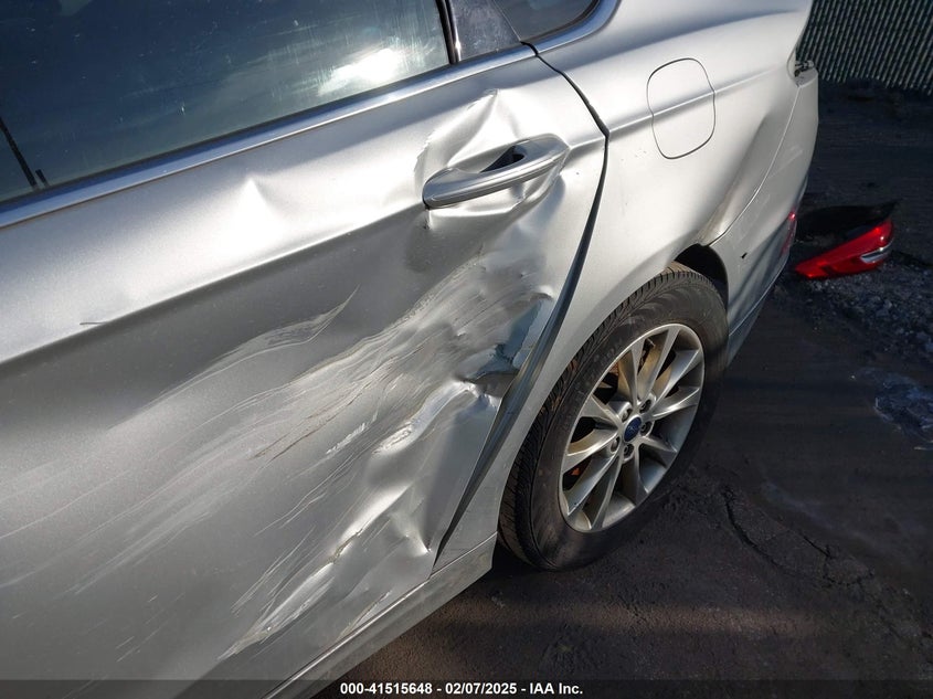 2017 FORD FUSION VIN: 3FA6P0H70HR155771