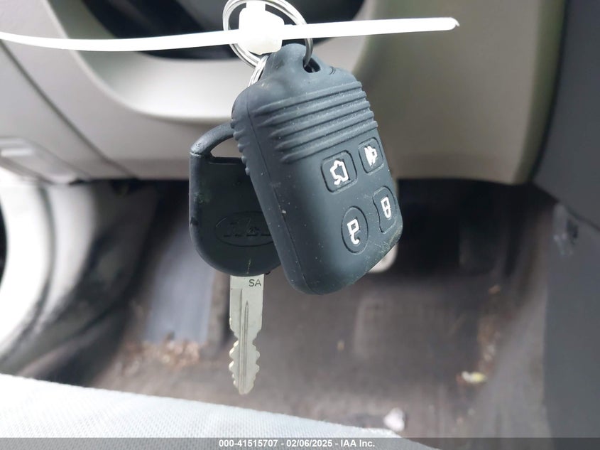 2012 FORD FUSION VIN: 3FAHP0GA5CR335360