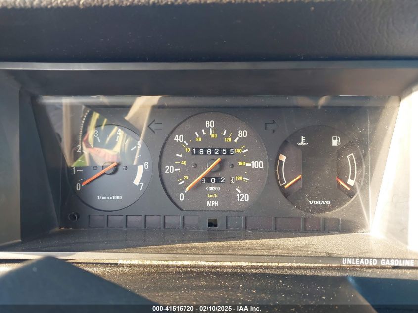 1993 Volvo 240 VIN: YV1AW8801P1953417 Lot: 41515720