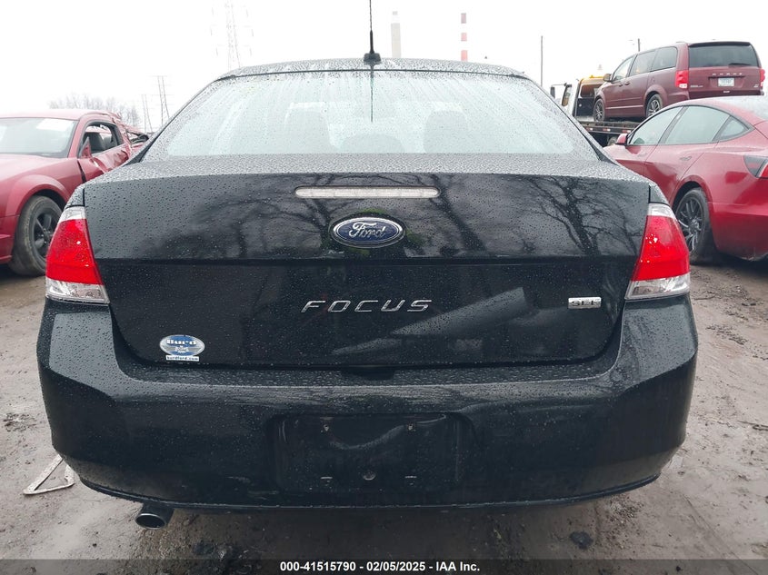 2011 FORD FOCUS VIN: 1FAHP3HN8BW133921
