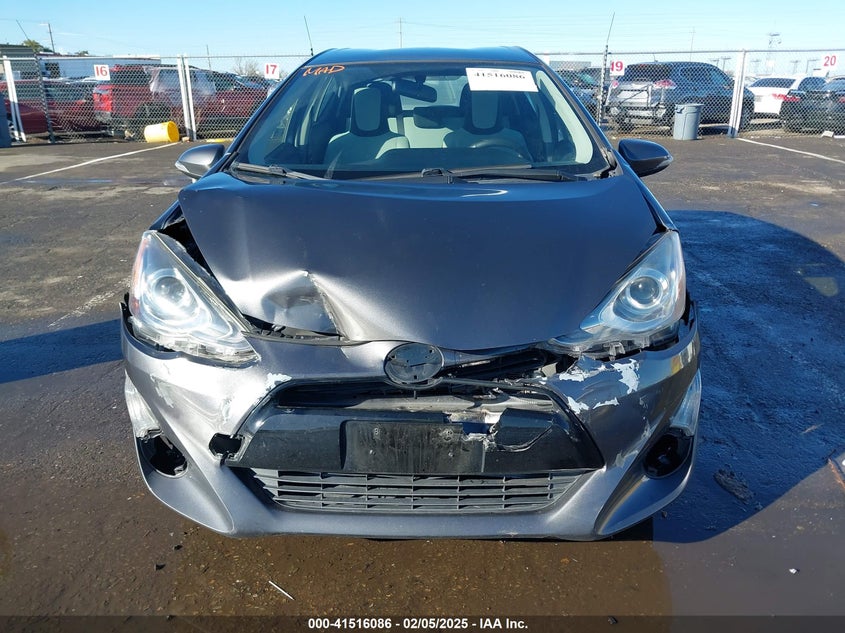 2016 TOYOTA PRIUS C VIN: JTDKDTB30G1127339