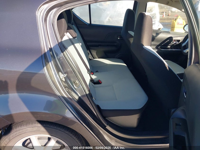 2016 TOYOTA PRIUS C VIN: JTDKDTB30G1127339