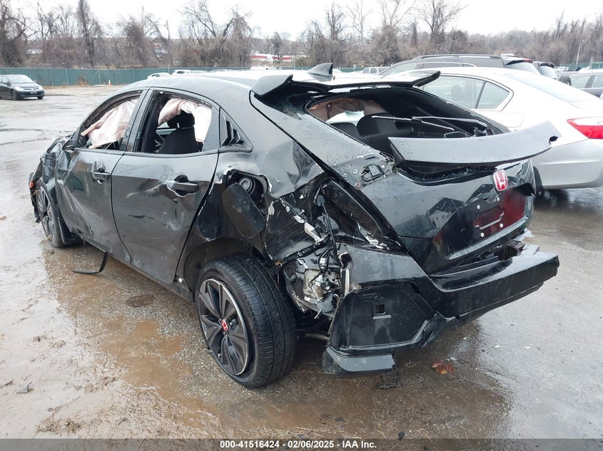 2018 HONDA CIVIC VIN: SHHFK7H53JU413531