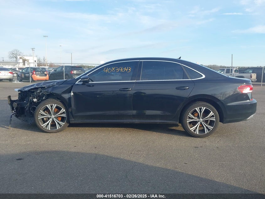 2021 VOLKSWAGEN PASSAT VIN: 1VWSA7A33MC013835