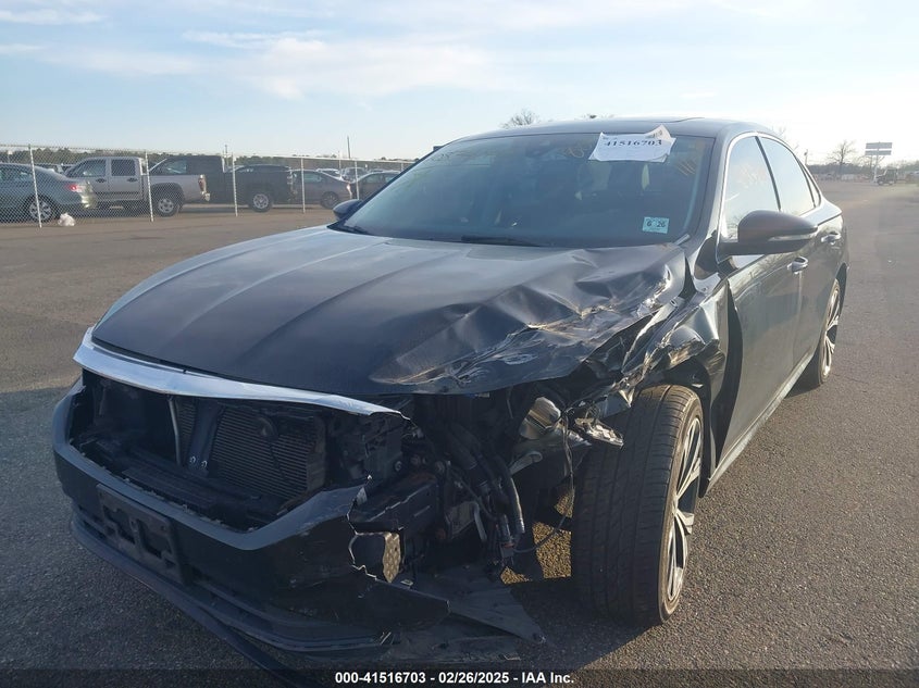2021 VOLKSWAGEN PASSAT VIN: 1VWSA7A33MC013835