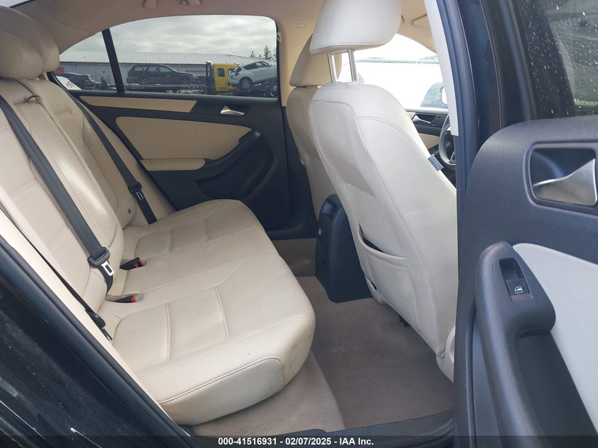 2011 VOLKSWAGEN JETTA VIN: 3VWDZ7AJ3BM397322