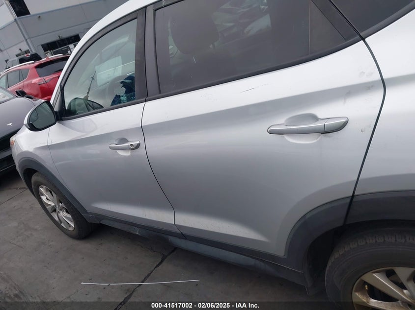 2019 HYUNDAI TUCSON SE - KM8J23A43KU926918