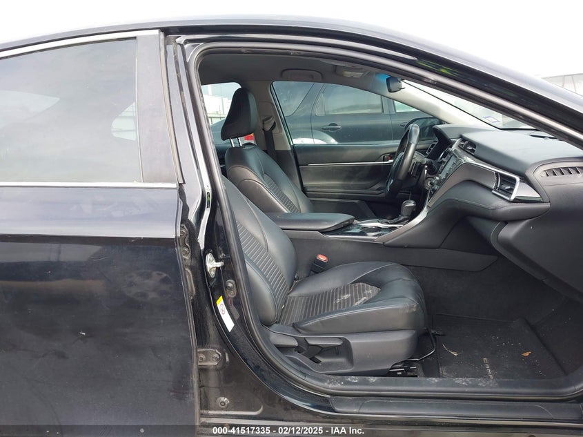 2018 TOYOTA CAMRY VIN: 4T1B11HK3JU586278