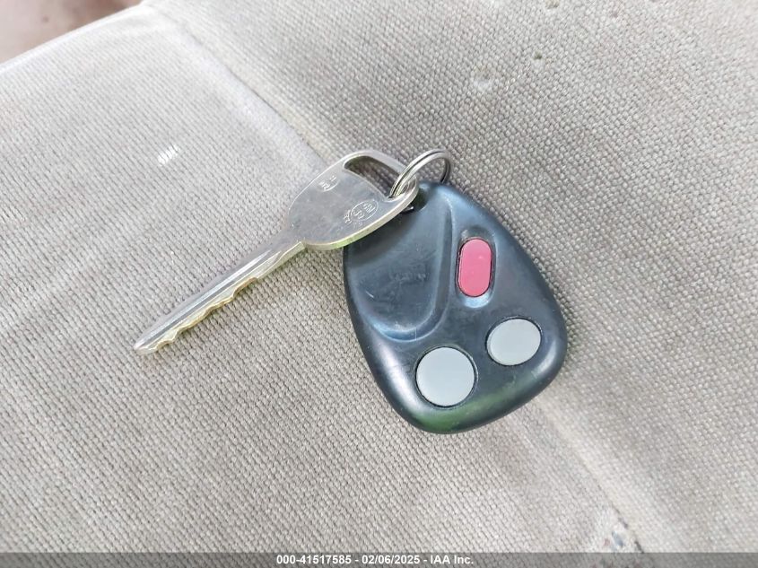 2004 Chevrolet Silverado 1500 Ls/Work Truck VIN: 1GCEC14V24E125382 Lot: 41517585