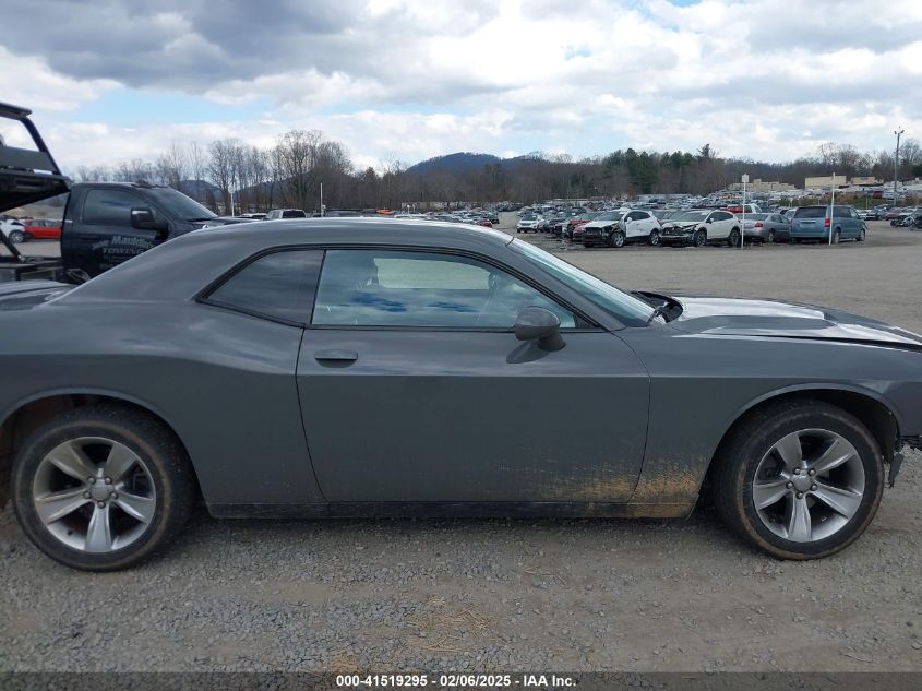 2018 Dodge Challenger Sxt VIN: 2C3CDZAG4JH121827 Lot: 41519295