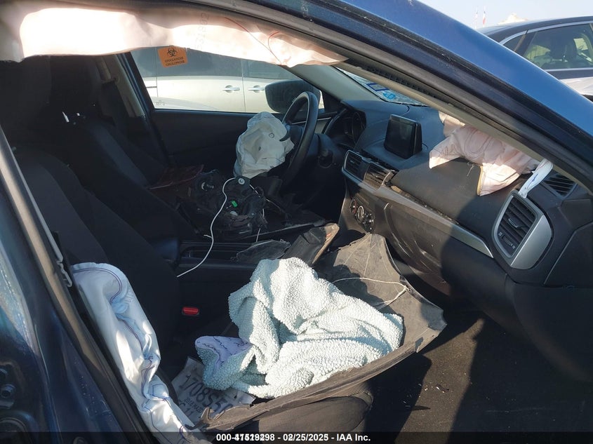 2018 MAZDA MAZDA3 VIN: 3MZBN1U78JM241243