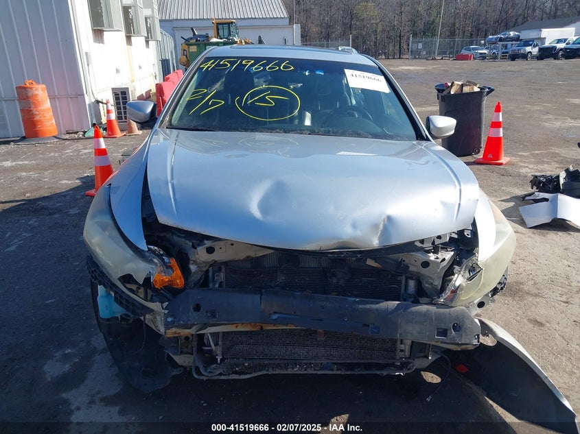 2008 HONDA ACCORD VIN: 1HGCP368X8A081975