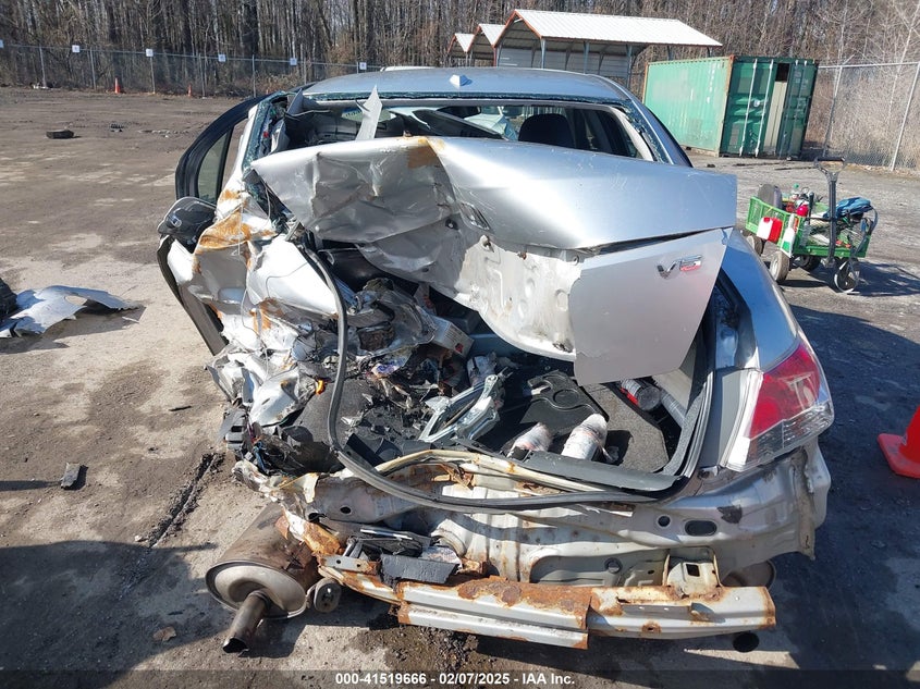 2008 HONDA ACCORD VIN: 1HGCP368X8A081975