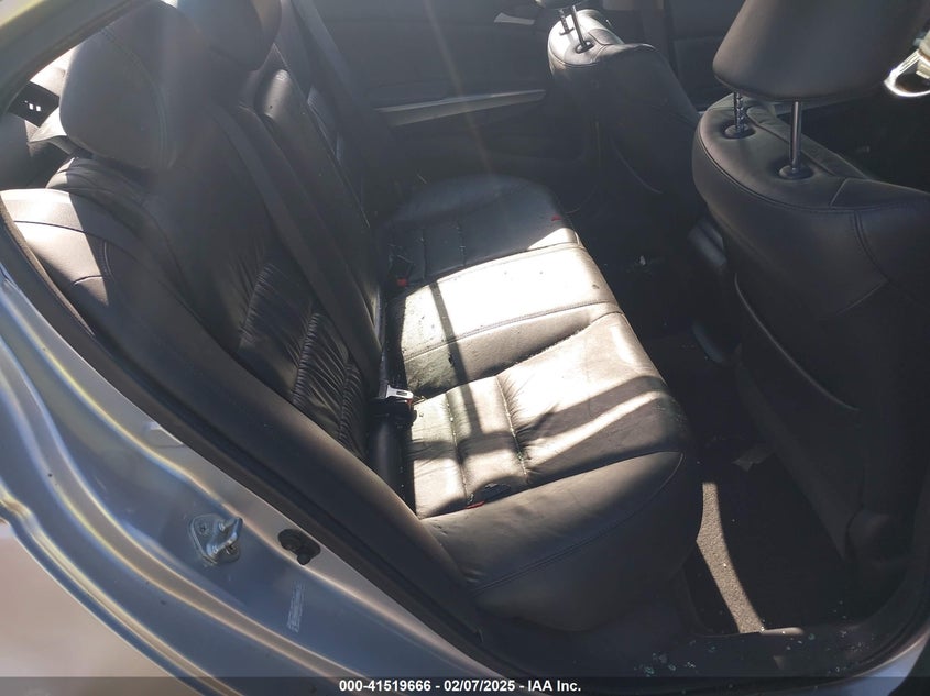 2008 HONDA ACCORD VIN: 1HGCP368X8A081975