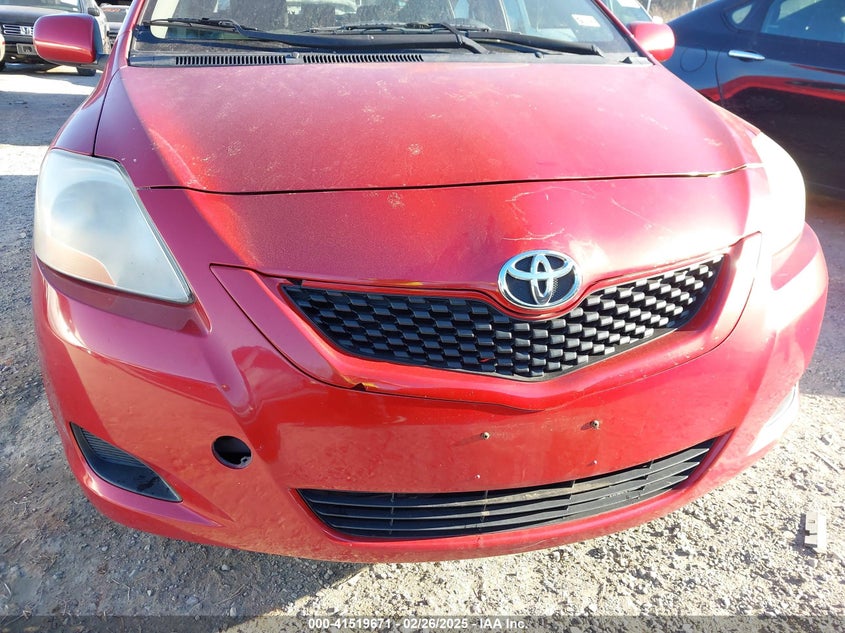 2010 TOYOTA YARIS VIN: JTDBT4K39A4070153