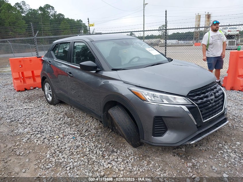 2024 Nissan Kicks
