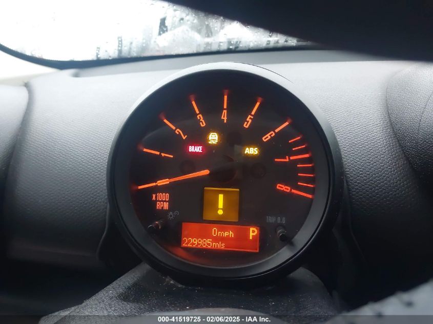 2015 Mini Cooper Cooper VIN: WMWZB3C50FWR4462 Lot: 41519725