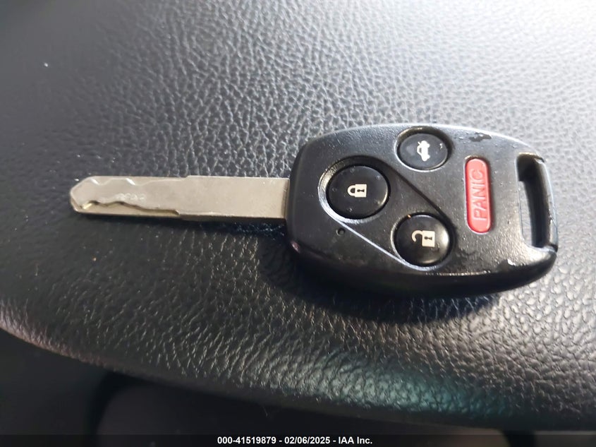 2009 HONDA ACCORD VIN: 1HGCP26739A188160
