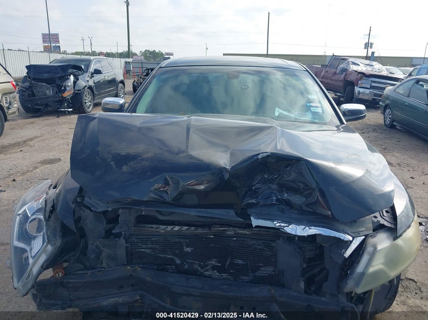 2011 FORD TAURUS VIN: 1FAHP2FW4BG105923