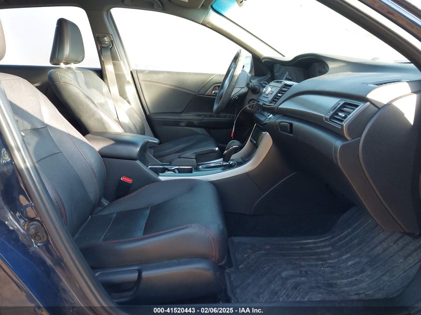 2017 HONDA ACCORD VIN: 1HGCR2F13HA068766