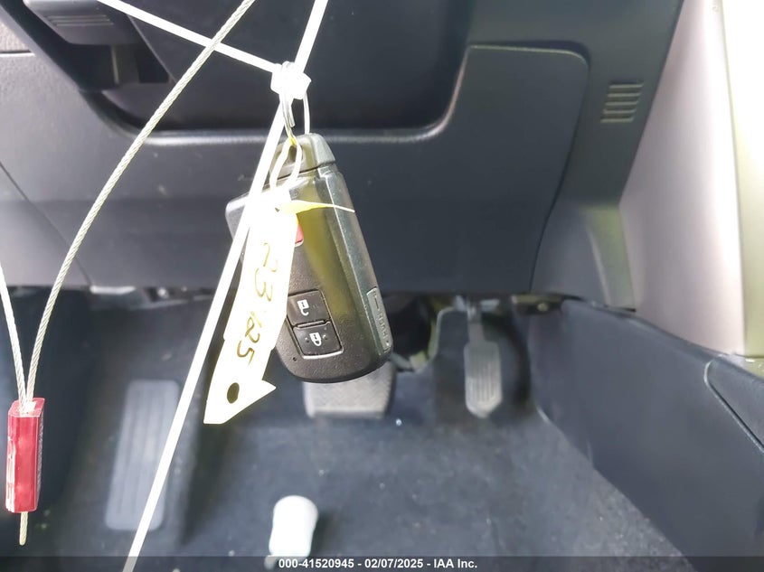 2018 TOYOTA RAV4 ADVENTURE/XLE - JTMWFREV5JD123725