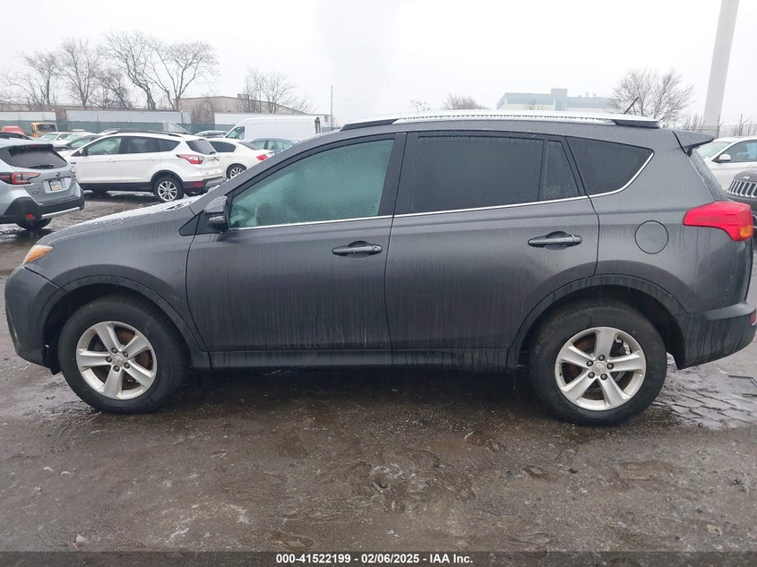 2013 TOYOTA RAV4 XLE - 2T3RFREV5DW078922